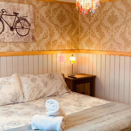 Arte Brisa Hostal Boutique Puerto Natales Esterno foto