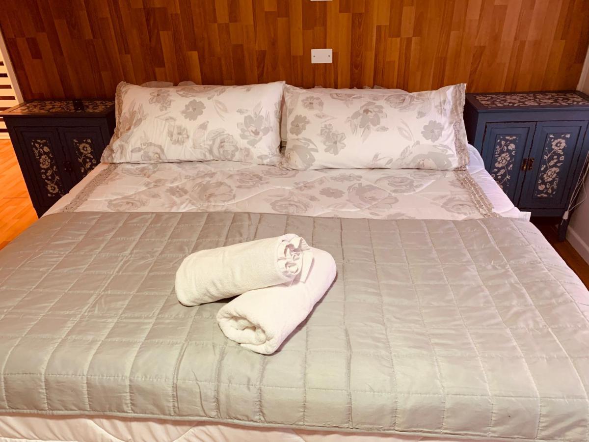 Arte Brisa Hostal Boutique Puerto Natales Esterno foto