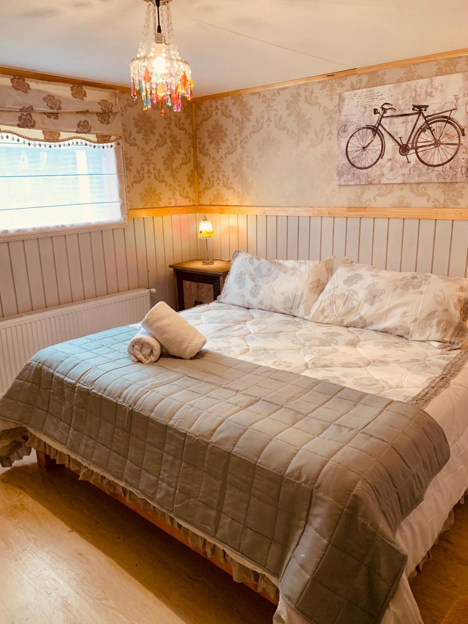 Arte Brisa Hostal Boutique Puerto Natales Esterno foto