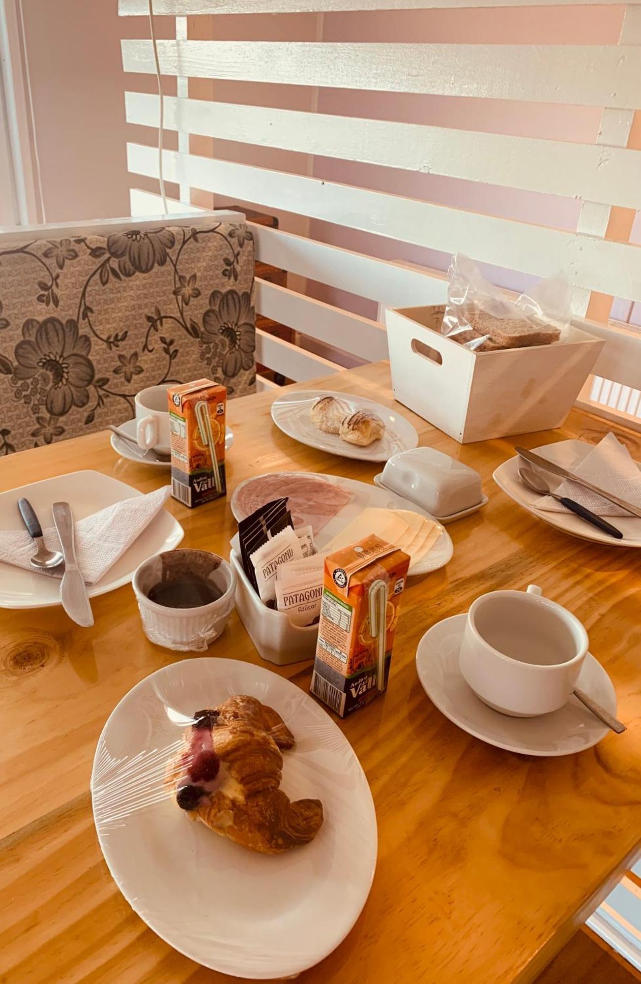 Arte Brisa Hostal Boutique Puerto Natales Esterno foto