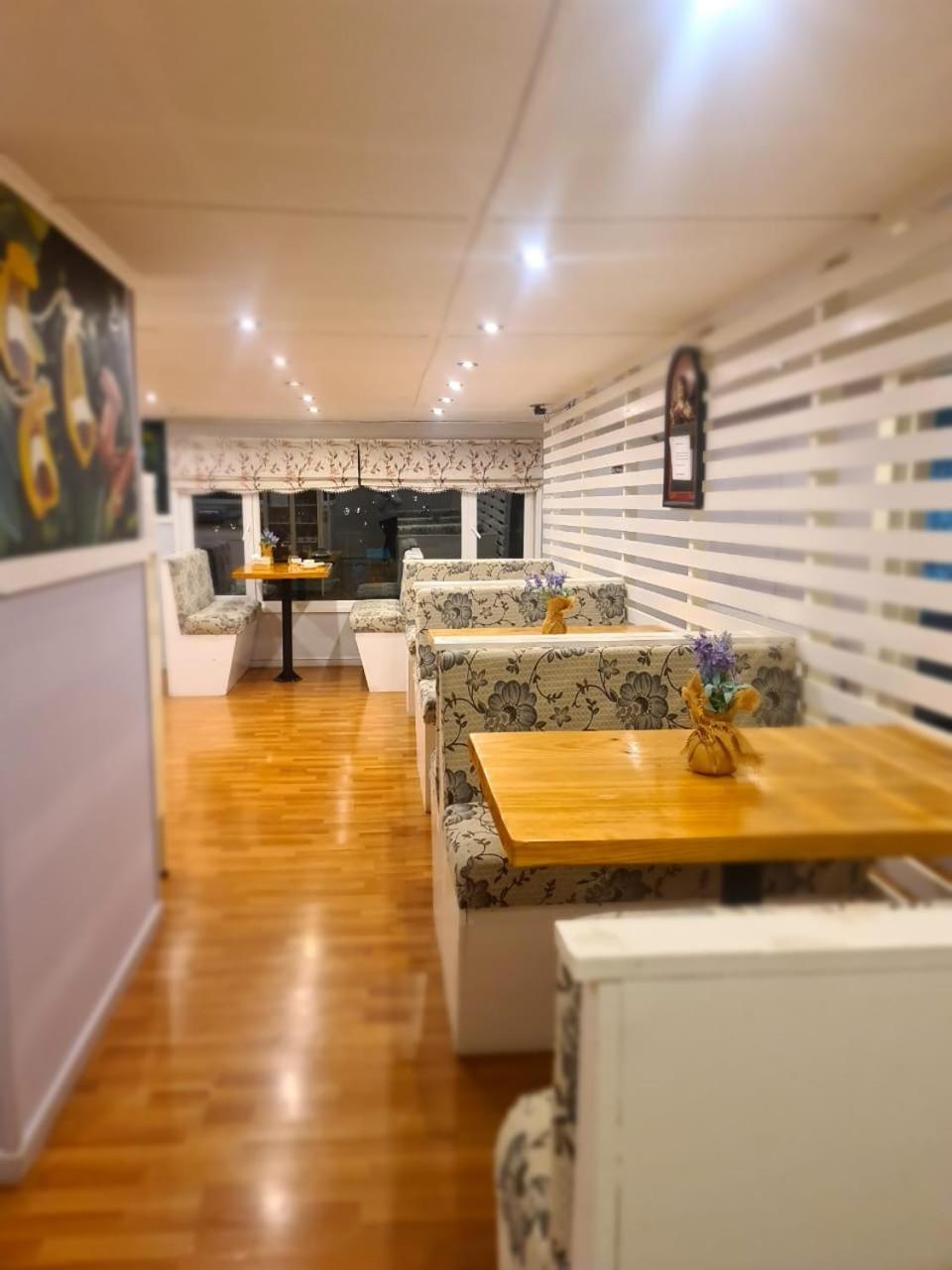 Arte Brisa Hostal Boutique Puerto Natales Esterno foto