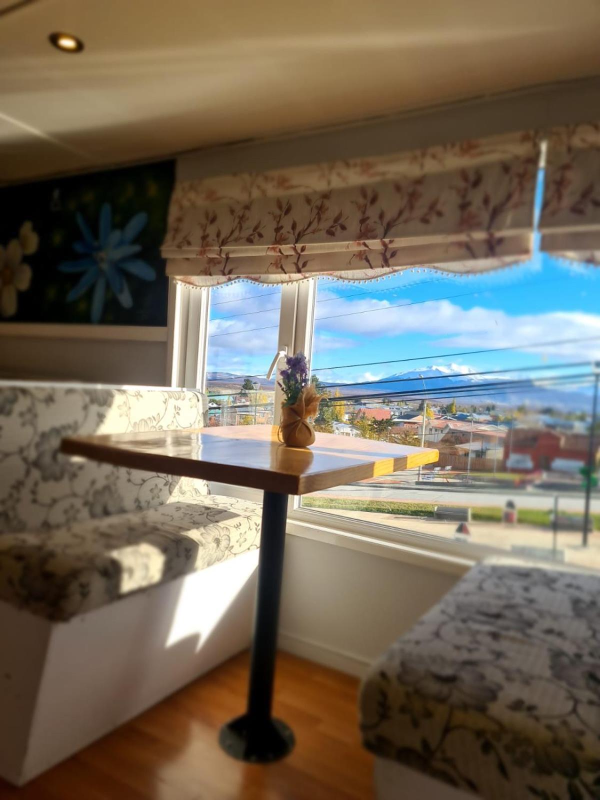 Arte Brisa Hostal Boutique Puerto Natales Esterno foto